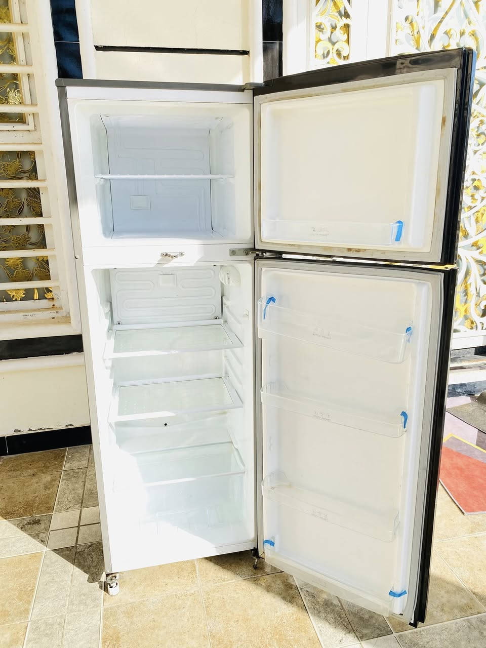 هاي ثلاجه اخت جديده نضيفه كلش   حجم وسط 12 قدم نوع الحافظ  شغاله وع فحص وضمان سنه سعره 160


**إذا كنت صاحب هذا الإعلان وتريد حذفه لأي سبب، رجاءا أرسل رسالة إلى الدعم الفني**