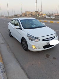 اكسنت مضلع • ٢٠١٥ • ١٦٠٠