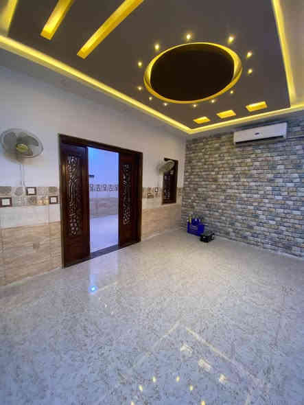 عقارات مهند الطائي 🏛🏛

بيت للبيع في حي الميثاق قرب مدرسة مكة 

مساحة 145 متر واجهة 10 متر 

سند طابو ملك صرف سكني 

طابقين بناء حديث شغل مرتب

طابق الاول : غرفة نوم وهول ومطبخ واستقبال وصحيات 

طابق الثاني :3 غرف نوم وهول وصحيات 

السعر 200 مليون

🌖🌖مراجعة #مكتب_مهند_الطائي 🏛
موقع المكتب➿➿في الموصل / حي الوحدة  

التفاصيل الاتصال على الأرقام التالية :_
( *********** )كورك☎️📞
( *********** )اسيا ☎️📞
او ((الاتصال على واتساب برقم 
***********))
