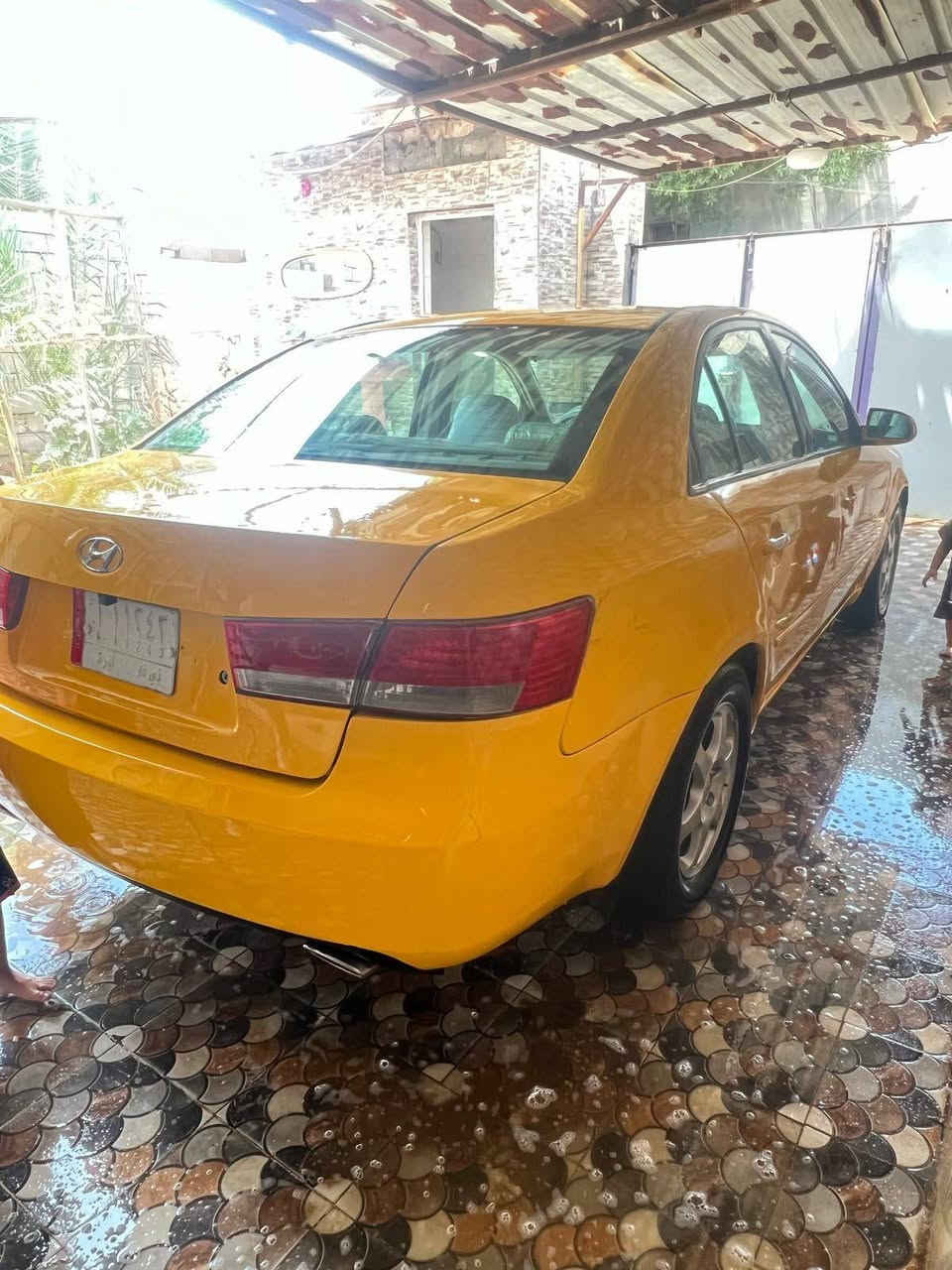 سياره ضربته حوض سياره حلوه ونضيفه
سنويته ستوه صاقطه مصفره هيئه وغرامات
مكينه وكير خير من الله مكينه سته سلندر 
سعر.  70
***********
مكان السماوه
