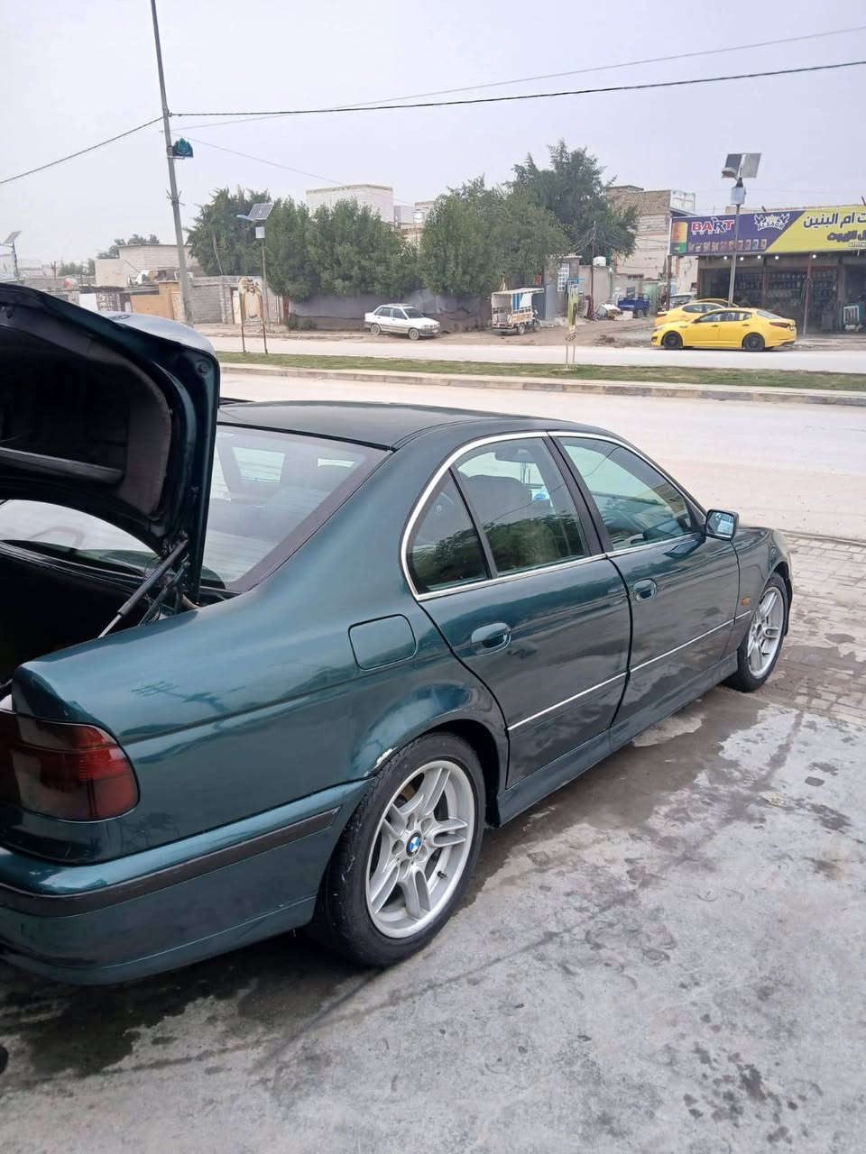 السلام عليكم ..
سياره بي ام دبليو .صقر موديل 1997 رقم واسط انگليزي السنويه لل 27 سياره حلوه احلى من الصور رايدها 65 وبيها مجال حگ الجيه ..مكلف بالنشر يرحم والديكم هذا رقم صاحبها *********** بي وات ساب خابره موجوده بالنجف
