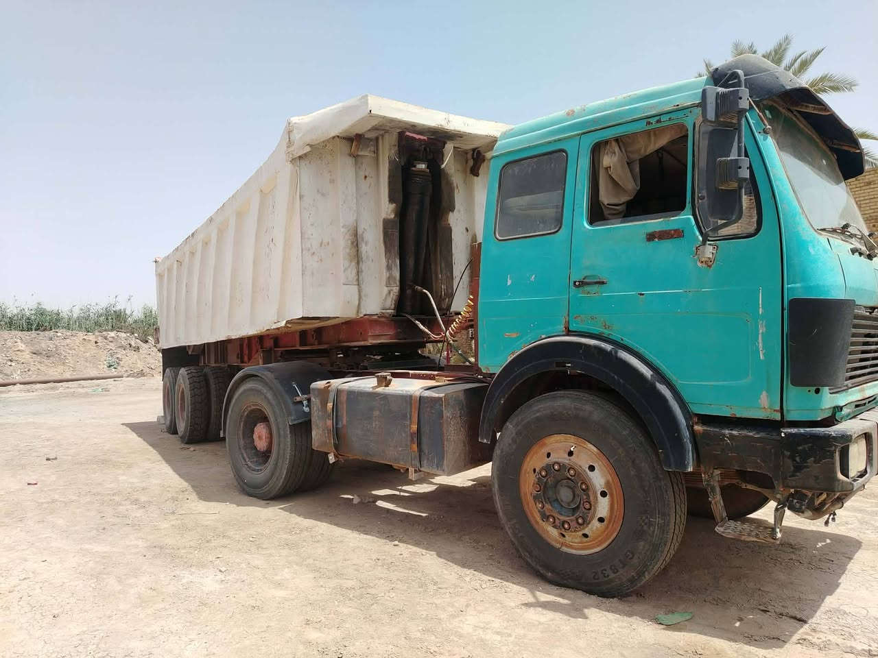 راس تريله للبيع محرك 28 وگير برميل اكسن جي اف  مكانهه نجف مشخاب رقم دولي  سعرهه 175 للاستفسار ***********
