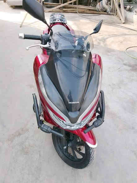 سلام عليكم دراجة بي سي اكس جيل ثالث ياباني ياباني  الدراجة كفالة عماة من الشخط
1 الدراجة ماشية 19الف بس 
2 حساس زدحام 
3 حساس ستان 
4 تدفئه يدات 
5 درع sss 
 عنواني بغداد المدينة السعر خاص الاستفسار ***********
