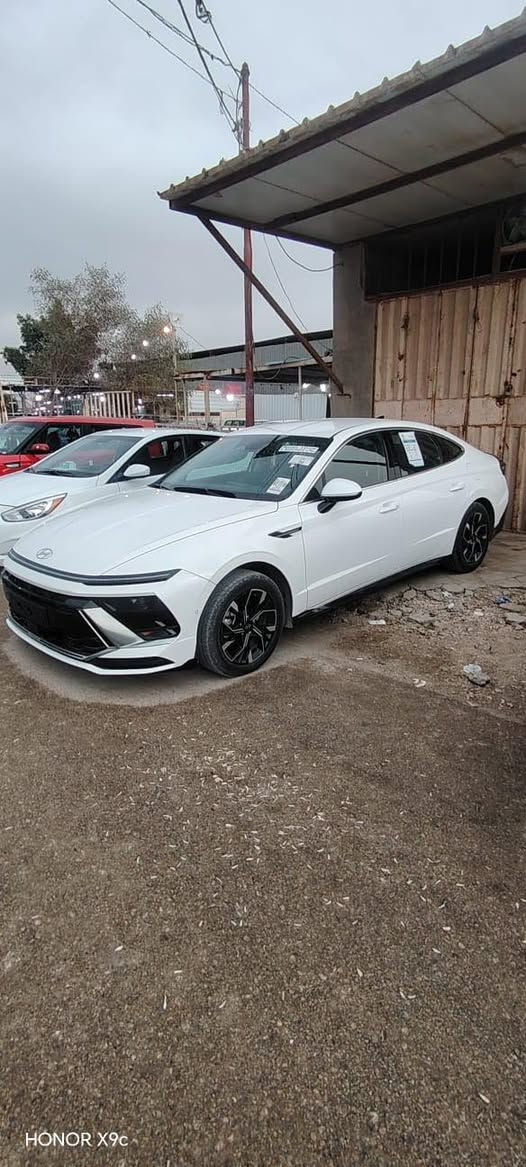 سلام عليكم
سوناتا 24 أمريكي دخول جديد منفيس بسمي حادث موضح بالصور ماشية 48 محرك 2500 مصلحه وجاهزه بدون رقم مكاني كربلاء سعر 180 شراي يتصل ***********
