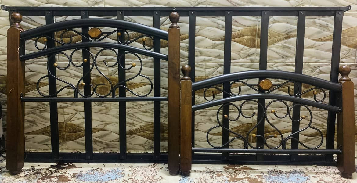 السلامً عليكم اخوتي
جرباية للبيع وزن ثقيل ممستعمله جديده لوك موديل حديث (الطول 180سم ولعرض130 سم)
السعر 75 الف وبيهه مجال بسيط 
للاستفسار:
***********
