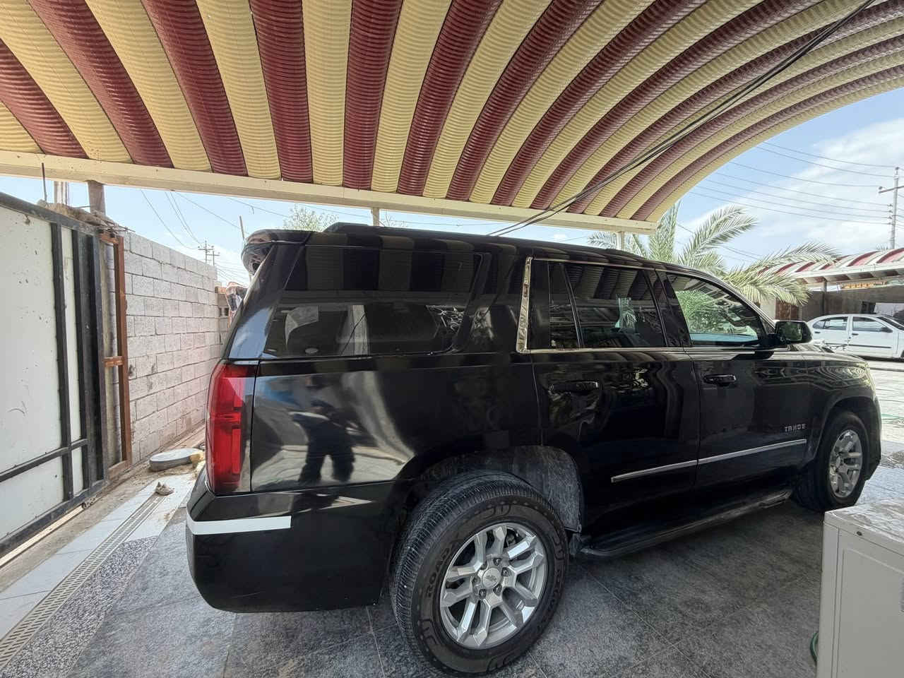 تاهو 2020 خليجي ماشيه 148 
ضربه جاملغ الخلفي وصبغ بل باب ع كد شبرين ولصندوق كذالك على كد شبرين صبغ السعر 335 وبيه مجال 
العنوان البصره ***********
