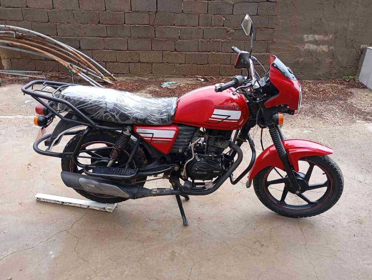 دايوان موديل 21 اللبيع اوراق أصولية مكاني كوت دجيلي 
الاتصال ***********
نضافه ونعومه واحد عله واحد
