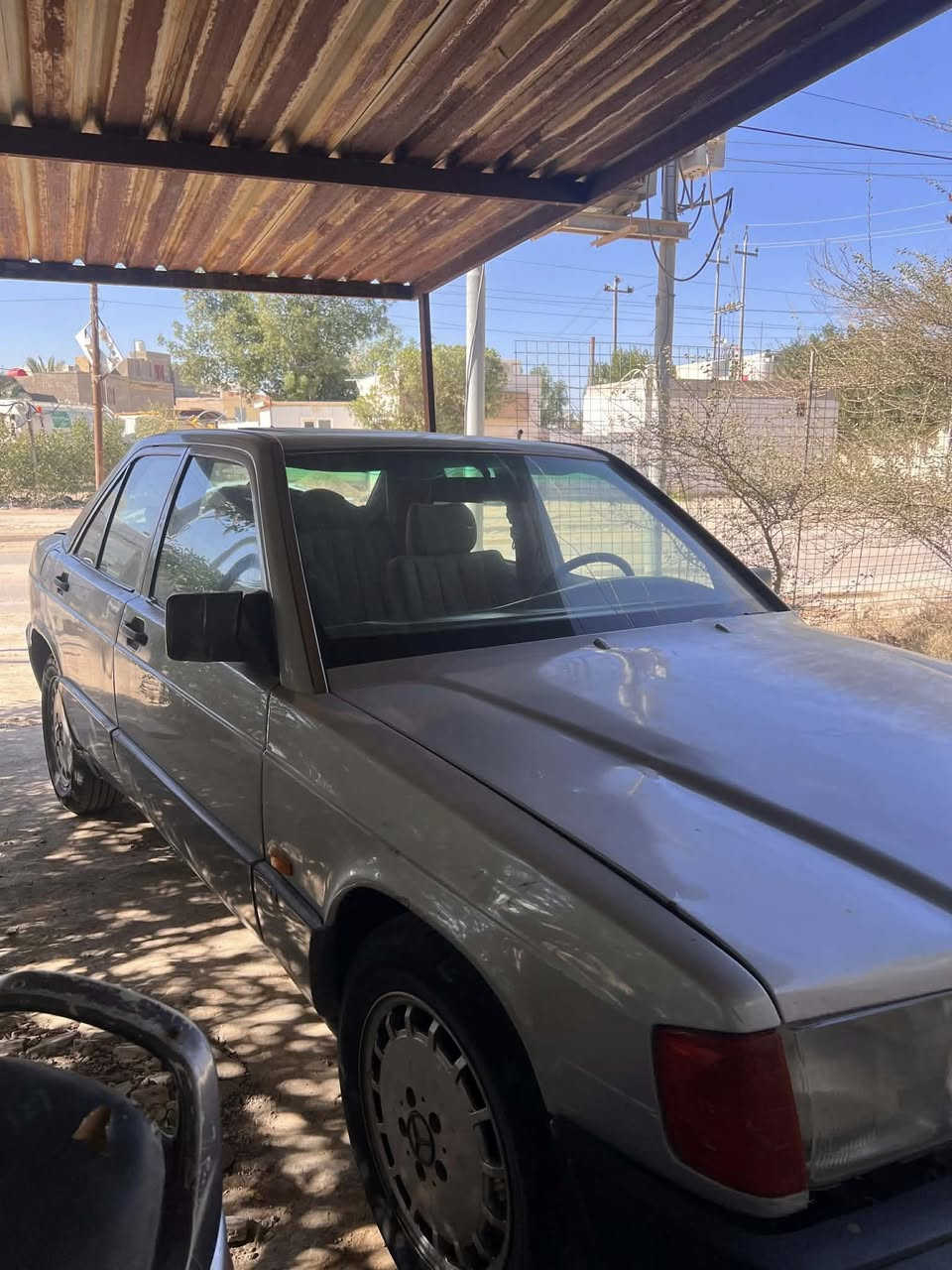 سلام عليكم مارسدس 190 للبيع موديل 1990 رقم أربيل كير مكينه جدد كهربائيات كله شغاله منظومة بانزين جديده. باتري جديد راديتر جديد  السعر 43$ وبيه مجال قليل
اتصال على رقم *********** اوتساب 
العنوآن النجف الأشرف
