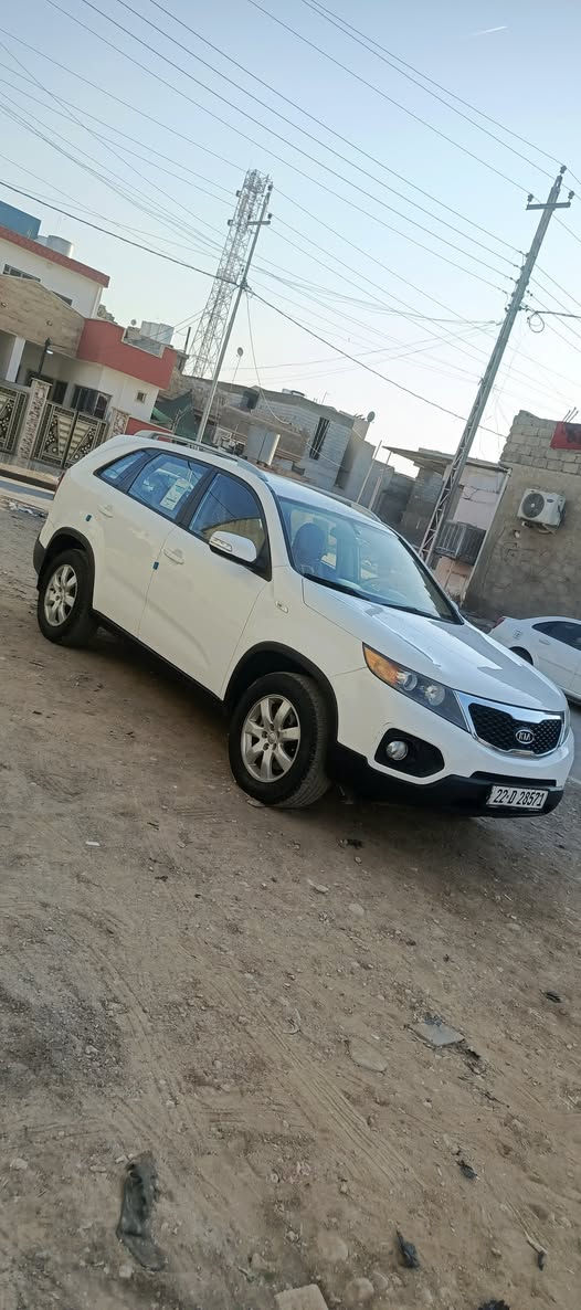 سلام عليكم يرهم مراوس 2012 سيرنتو البيع بسمي رقم جديد بيه فقط بارد محرك كير شرط سعر 150بيه مجال ***********
