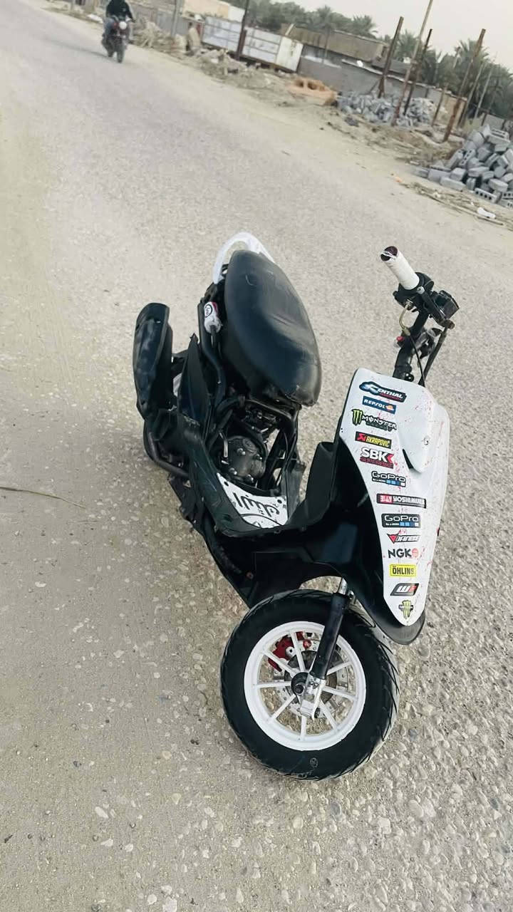 عدله مال لعب 55 بيها مكينه هاون على ايدي شلعه ومعدل السعر 450 وبيها مجال او مراوس بوليس
الرقم ***********
