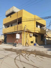 يالله 100 متر مربعه بيهه شقه الارضيه مؤجرة ٣٥٠ الف الشقه الفوك مؤجرة ٤...