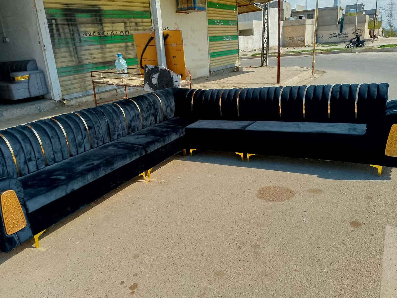 سلام عليكم تخم ديوان لبيع نضيف 7امتار 10مقاعد 275وبي مجال شراي يتفضل خاص


**إذا كنت صاحب هذا الإعلان وتريد حذفه لأي سبب، رجاءا أرسل رسالة إلى الدعم الفني**