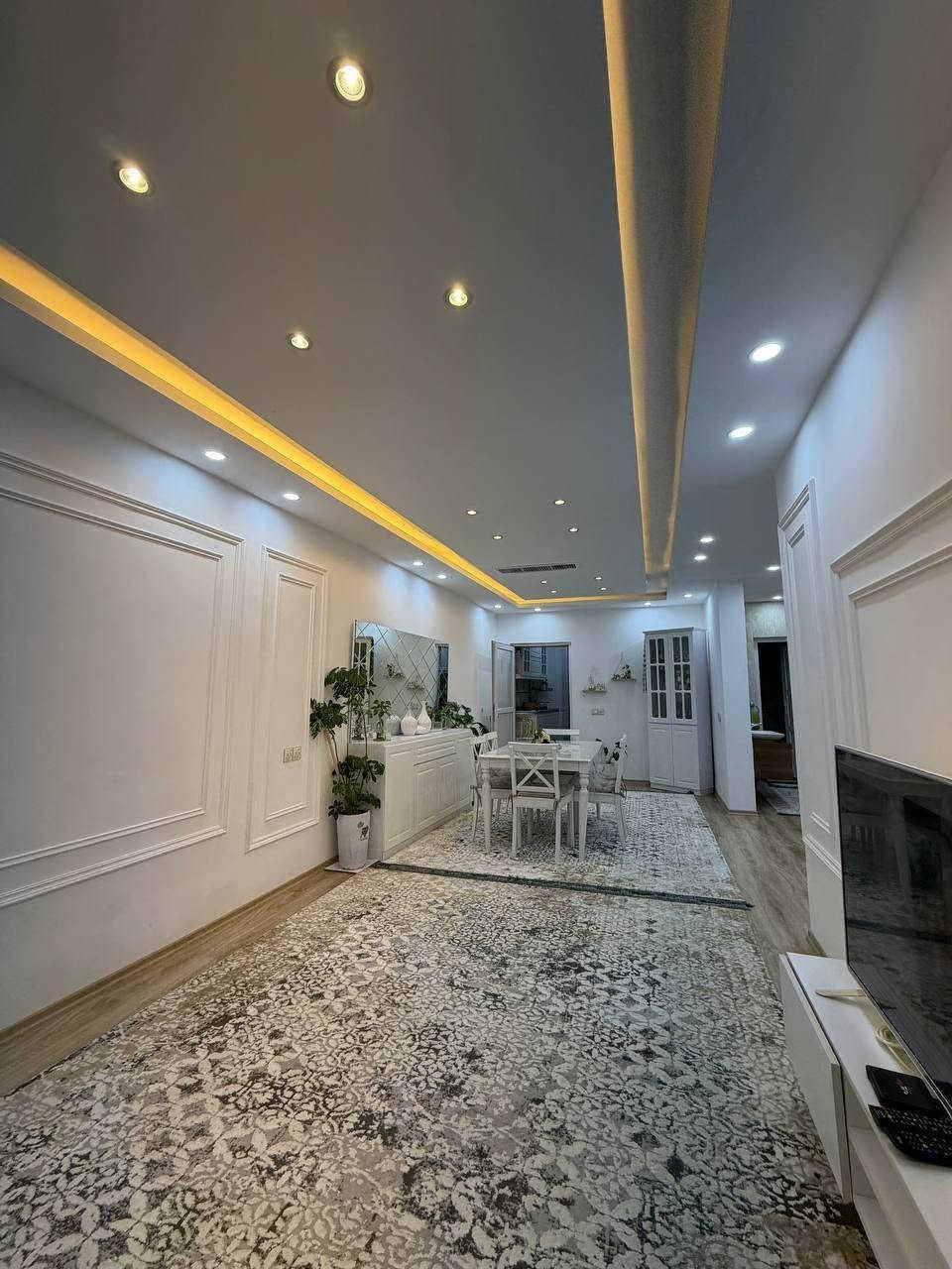 بيت للبيع في مجمع لاوان سيتي

📐 المساحة: 200م
🛏️ 4 غرف نوم
🏗️ بناء مهندس وكواليتي عالي
✨ خريطة موزعة بشكل مميز واستغلال مثالي للمساحات
☀️ واجهة قبلة
🚗 فرع هادئ وموقع جميل

بيت يجمع بين الأناقة، الجودة، وراحة السكن

رقم الاتصال او واتساب
***********
***********

