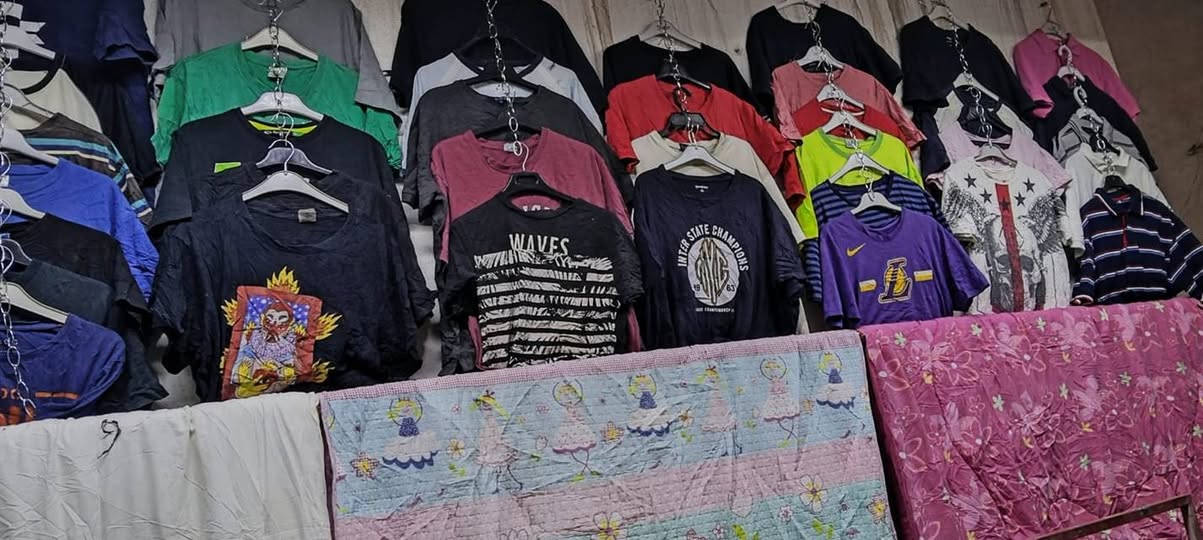 تم افتتاح مجمع خلدون للباله بسوق حي سومر بعد الاستداره الاوله داخل الفرع مقابل ابو عمار ابو الاسفنج 
بديات بناطير نسائي ١٠٠٠الف 
فساتين وعبايات واطفال كلشي متوفر بانسب الاسعار
ويوجد خياطه وتقريم داخل المجمع


**إذا كنت صاحب هذا الإعلان وتريد حذفه لأي سبب، رجاءا أرسل رسالة إلى الدعم الفني**