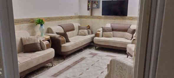 بيت زراعي مقابل هيئة الزهراء ثامن بيت عن شارع النخيل ١٢٥متر مربع غرفتين وصالة واستقبال ومطبخ وصحيات بناء جناي السعر ٩٥مليون مع المجال او مراوس بعقار اخر للاستفسار مكتب سيد هاشم الذبحاوي للعقار الكوفة حي ميسان ركن شارع البوريات ***********واتساب نستقبل جميع العروض عرصات بيوت مشتملات راسلونا مع الصور على الواتساب اعلاه
