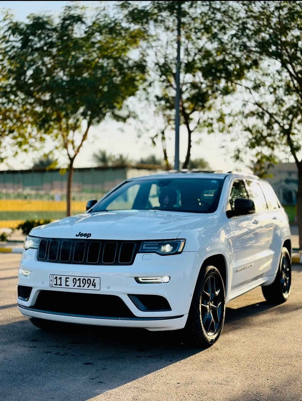 السلام عليكم 
جيب سومت S خليجي وكاله هارلم
موديل 2020 
فول مواصفات
 كفالة عامة 
* محرك 6 V 
* تحذير الخروج عن المسار . 
* جگات امامي خلفي .
* دفع رباعي 4x4 
* المقاعد الأمامية كهربائية .
* ذاكرة لحفظ وضعيات الجلوس . 
* المقاعد الأمامية  تبريد وتدفئة . 
* المقاعد الخلفية مع تدفئة . 
* انظمة القيادة .
* نقطة عمياء ..
* مقود السائق كهربائي . 
* تدفئة ستيرن . 
* سقف بانوراما .
* شاشه كبيرة مع نفكيشن GPS . 
* كشافات ضباب بروجكتر زنون . 
* تشغيل عن بعد .
* صندوق كهربائي .
* حساسات أمامية . 
* حساسات خلفية .
* كاميرا خلفية .
* مرايا متحسسه للضوء العالي . 
* محدد سرعة . 
* نظام بريك اوتماتيكي ( Auto Break System ) .
*نظام صوت هارمن كاردون
* شاشات 
* رادارات .
* المسافة المقطوعة (71000) 
* وبعد هواية مواصفات .
———————-
* السعر (315) وبيها مجال 
***********
مكان السيااره بابل
سونار السياره موجود ويا صور
