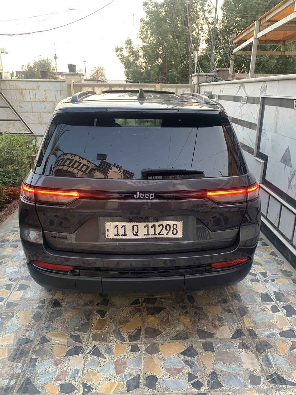 السلام عليكم للبيع فقط
جيب 5 راكب موديل 23  رقم بغداد بسمي  محرك 3600 فول فتحة سقف رادار امامي وجانبي كشنات جلد ومخمل جنطة كهرباء تشغيل عن بعد توقف ذاتي عندالرجوع اطفاء ذاتي عند التوقف فول ردار امامي خلفي جانبي  وبعد هوايه مواصفات ماشيه 17الفصور الحادث ورقم شاصي بل منشور بيها جملغ چهه السايق وبنيد صبغ فقط شواصي كفاله شرط الفحص 
السعر 285$ورقه 
مكاني بغداد جديده
الاتصال 
‭0773 548 4352‬
