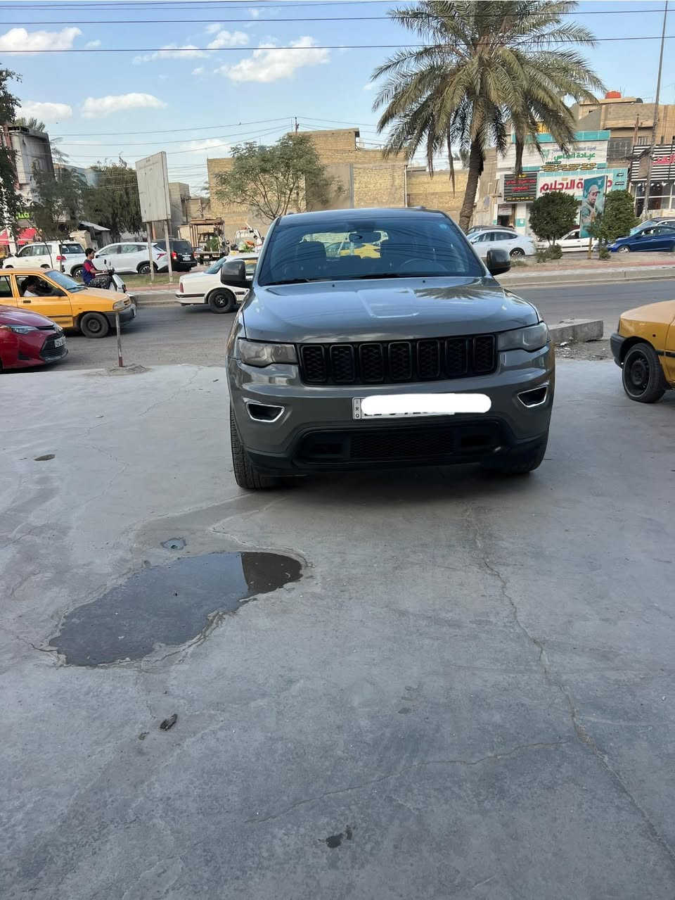 السلام عليكم
جيب بلاك توب 

2020
ماشيه 110،000 km 

ستيرن تتدفئه

تشغيل عن بعد 

بصمة 

ابواب بصمة

جنطة كهرباء 

تدفئة كشنات ستيرن مري

كشنات كهرباء 

وضعيات قيادة

توقف تلقائي 

ضرر جاملغ وبنيد فقط

السعر 220 وبيها مجال بسيط

***********
