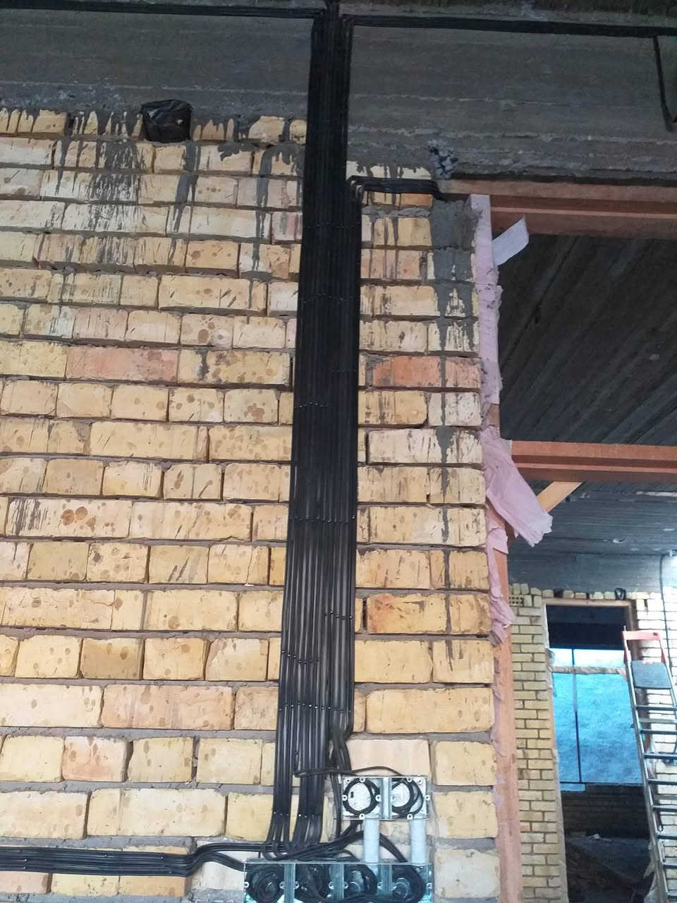 سلام عليكم أللهم صل على محمد وآل محمد
هاذ عملي في التئسيسات وان شاء الله ينال الإعجاب ***********
