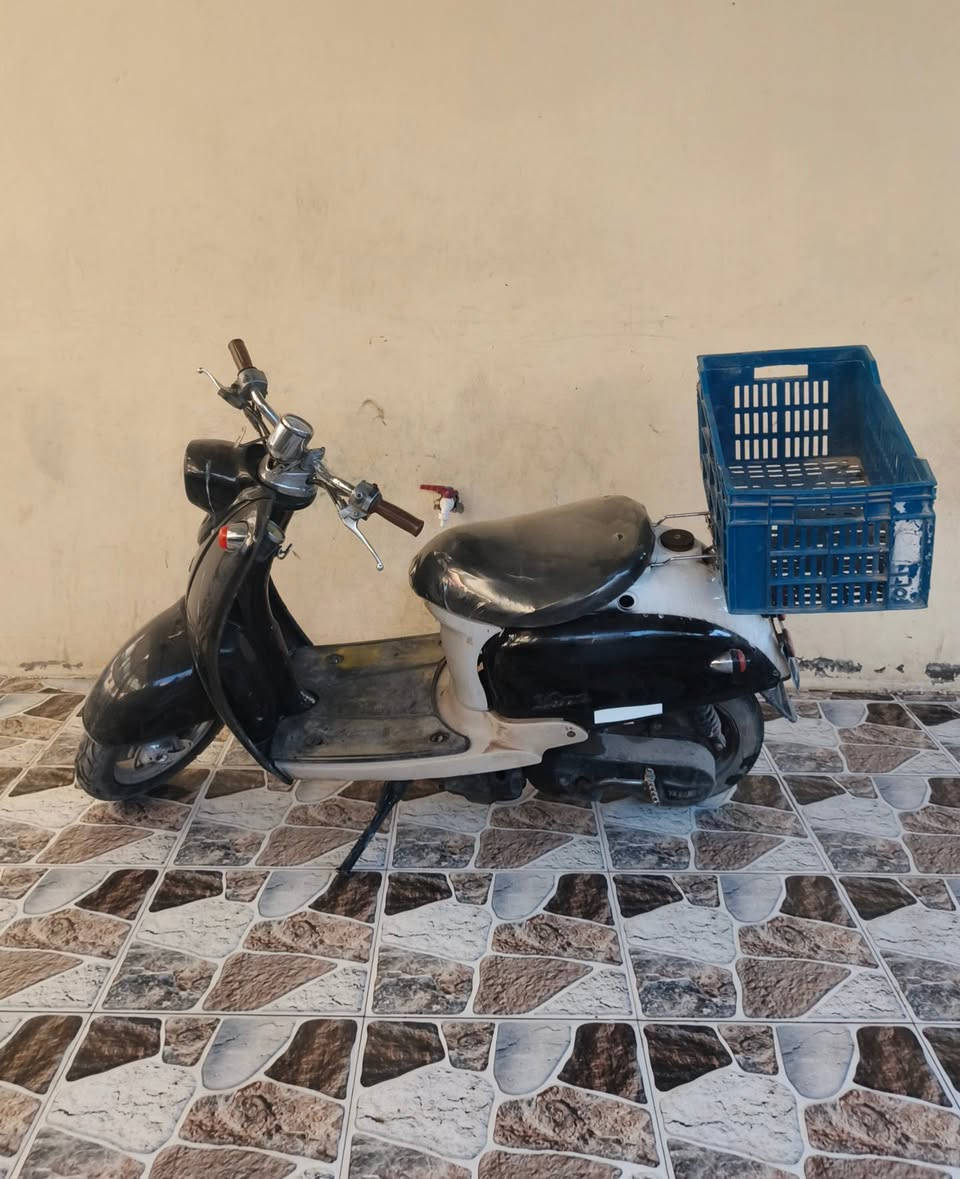 السلام عليكم
دراجة عبد الحليم اوتماتيك، للبيع السعر 250 وبيها مجال المكان ديالى شهربان ***********
