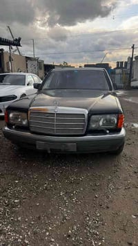 للبيع مرسيدس وارد ياباني فول مواصفات موديل 1986  ماشي 14000 بلادي  للس...