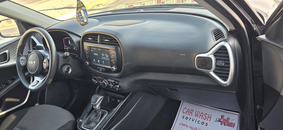 كيا صول موديل 23 مرقمه قادسيه باسمي
محرك حجم 2000 دوش 
كامره خلفيه دواره 
شاشه كبيره كار بلي 
فول تحكم ستيرن 
رادار امامي جانبي 
قياده ذاتيه 
تحديد مسار للامام 
توقف ذاتي 
عداد دجتال
ويل كب حجم 16 كروم 
بك لايت لد 
سياره جديده حادثها تصليح بالجاملغ والباب الايسر بدون دواخل
ماشيه 8 الاف زيرو 
مكانها الديوانيه 
سعرها 145 وبيها مجال للاستفسار الاتصال عل الارقام الاتيه 
*********** واتس اب
***********
