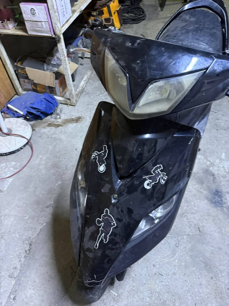 السلام عليكم دراجه ثعلب مرقم بغداد سنويه بأسمي عظم عاج تحويل ثاني يوم دراجه بيها فيت بم والمكينه مكفوله متواجد بس واتساب الراغب بالشراء يتصل مكانها بغداد الحبيبه *********** متواجد بس واتسابببب
