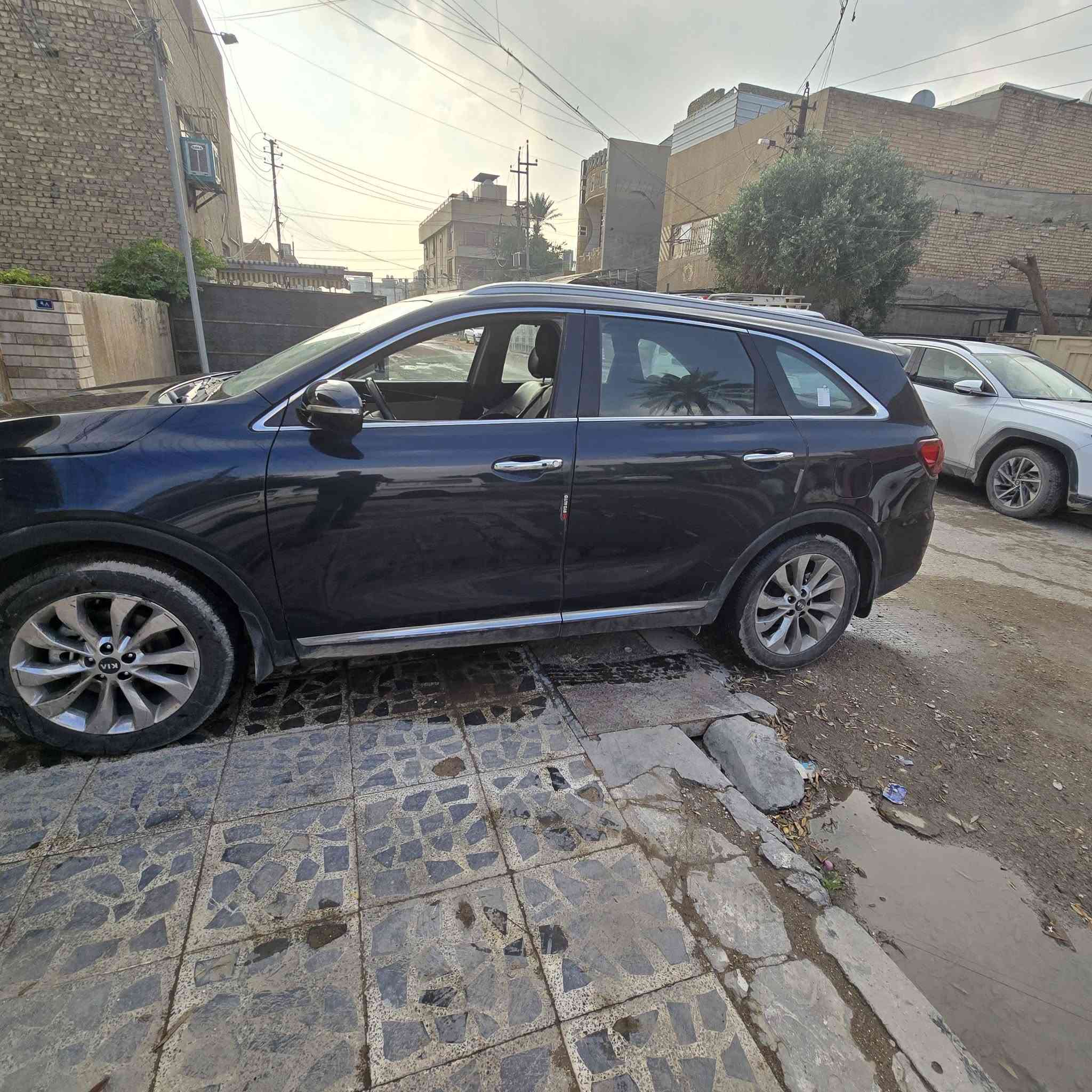 كيا سورنتو لبيع ٢٠٢٠
حجم المحرك ٦ سلندر
ماشيه٦٥٠٠٠الف
مري شفط
تبريد ٣ قطع
شاحن وايرليس
صندوق كهربائي
٧ مقعد
رقم بغداد الجديد
بصمه 
الهاتف ***********
