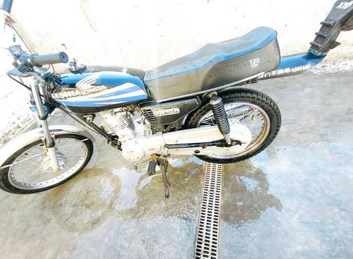 سلام عليكم دراجه اربعه كير كلك مكفوله من سرقه السعر 400 اوبيه مجال 
الستفسار الاتصال علئ الرقم***********  ومتواجد  علئ فيس موديل 2020
