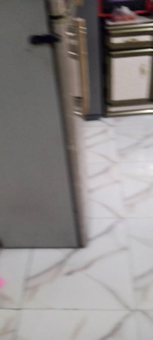 ثلاجه نوعيه كونكورد مبدله ماطور والباب جوه مينسد مسويله رزه الثلاجه شوفت عينك قيم واخذ مكانها بابل خلف القريه مول


**إذا كنت صاحب هذا الإعلان وتريد حذفه لأي سبب، رجاءا أرسل رسالة إلى الدعم الفني**