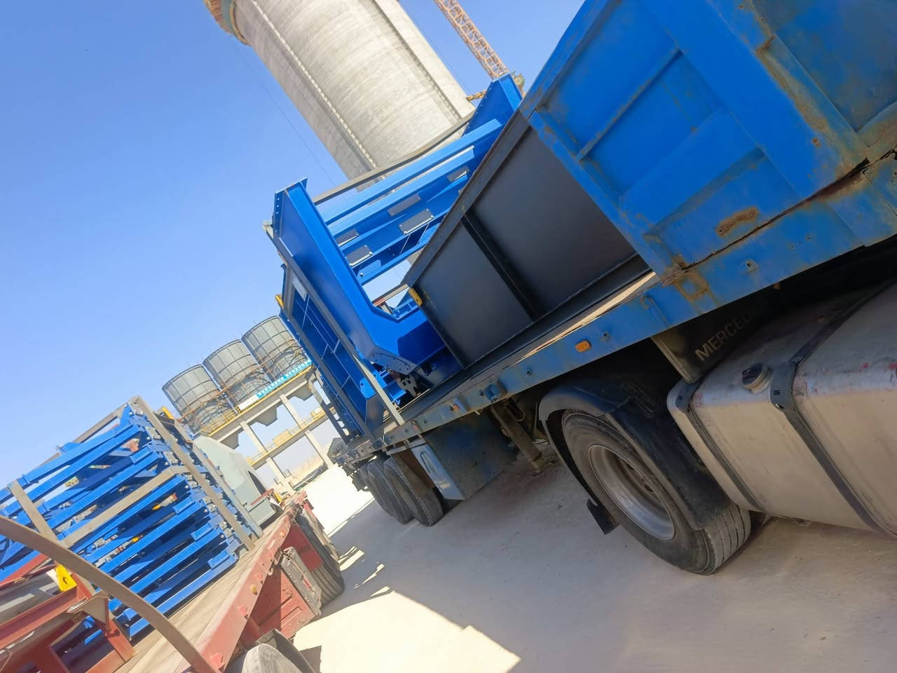 سلام عليكم عربانه 3دنكاير مزوج شاصي وجتف وصطحه مشجر فول نقصه تايرات ولايتات ورا عربانه جديده وحلوه سعر35.ورقه عنوان بصره قضاء الدير ***********

***********... 🫶🏻🍒🍒 تايرات نص عمر
