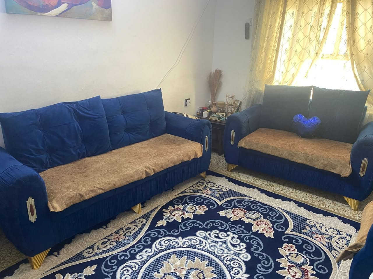 تخم 7 مقاعد معا الزوليه  القنفه الثلاثي بيها ضرر بصيط السعر التخم معا الزوليه 225  العنوان كميره ***********
