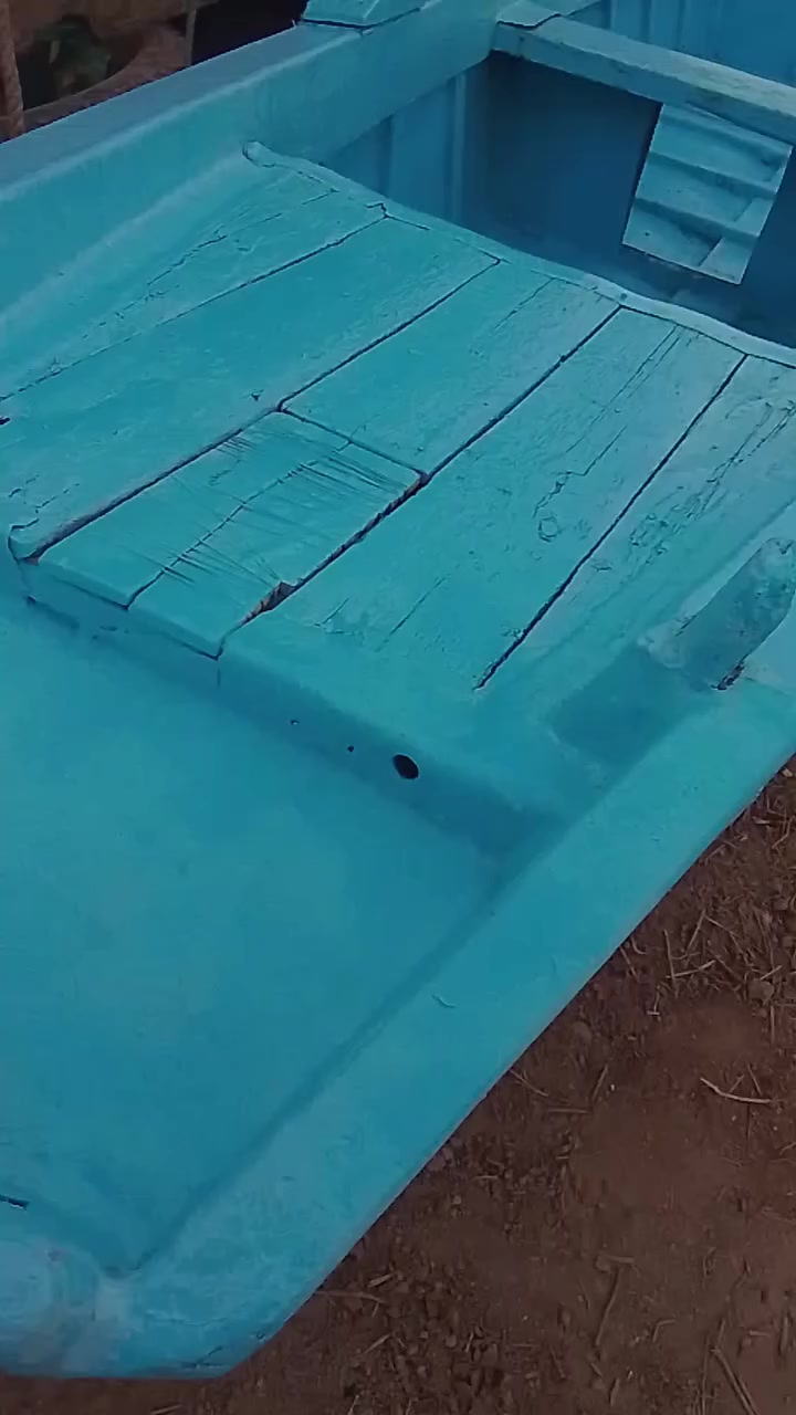 السلام عليكم بلم فاوي للبيع طول 7متر وعرض متر وعشرة ارتفاع من النص 50سم المكان بصرة ابو الخصيب 
السعر 550
الرقم ***********
