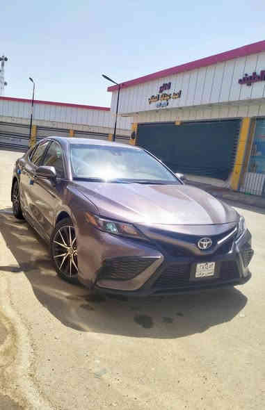 السلام عليكم 
للبيع 
كامري موديل 2024 مواصفات SE مرقمه صلاح الدين دولي شرط التحويل والوكاله ماشيه 25 الف ميل دخول جديد 
صور الضرر مرفق بالمنشور 
السعر 200 وبيها مجال 
عنوان السياره ناحيه الزاب قريه اصبيح تحتاني 
للاستفسار الاتصال على الرقم التالي 
‏‪0782 240 6133‬‏
