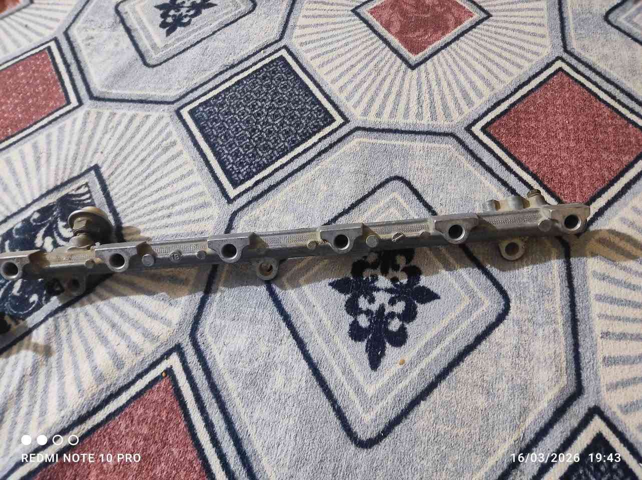 سلام عليكم عندي سبايدر مال بطه ومسطره مع للبخاخات 2500
***********وعندي مسطره بدون بخاخات للبيع مكاني نجف
