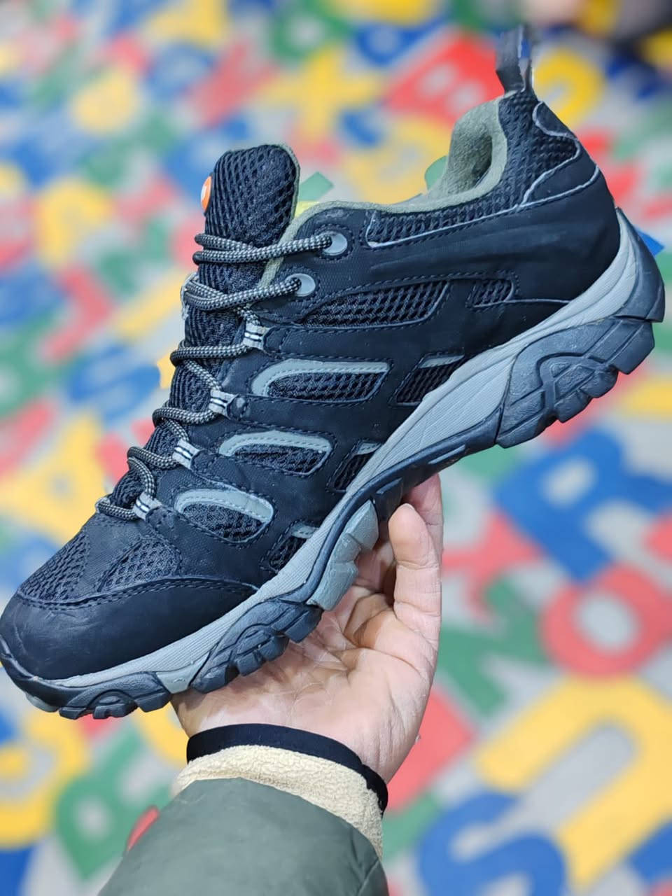 ميرال
بالة اصلي
قياس 44.5
توصيل جميع محافظات 
واتساب
***********
