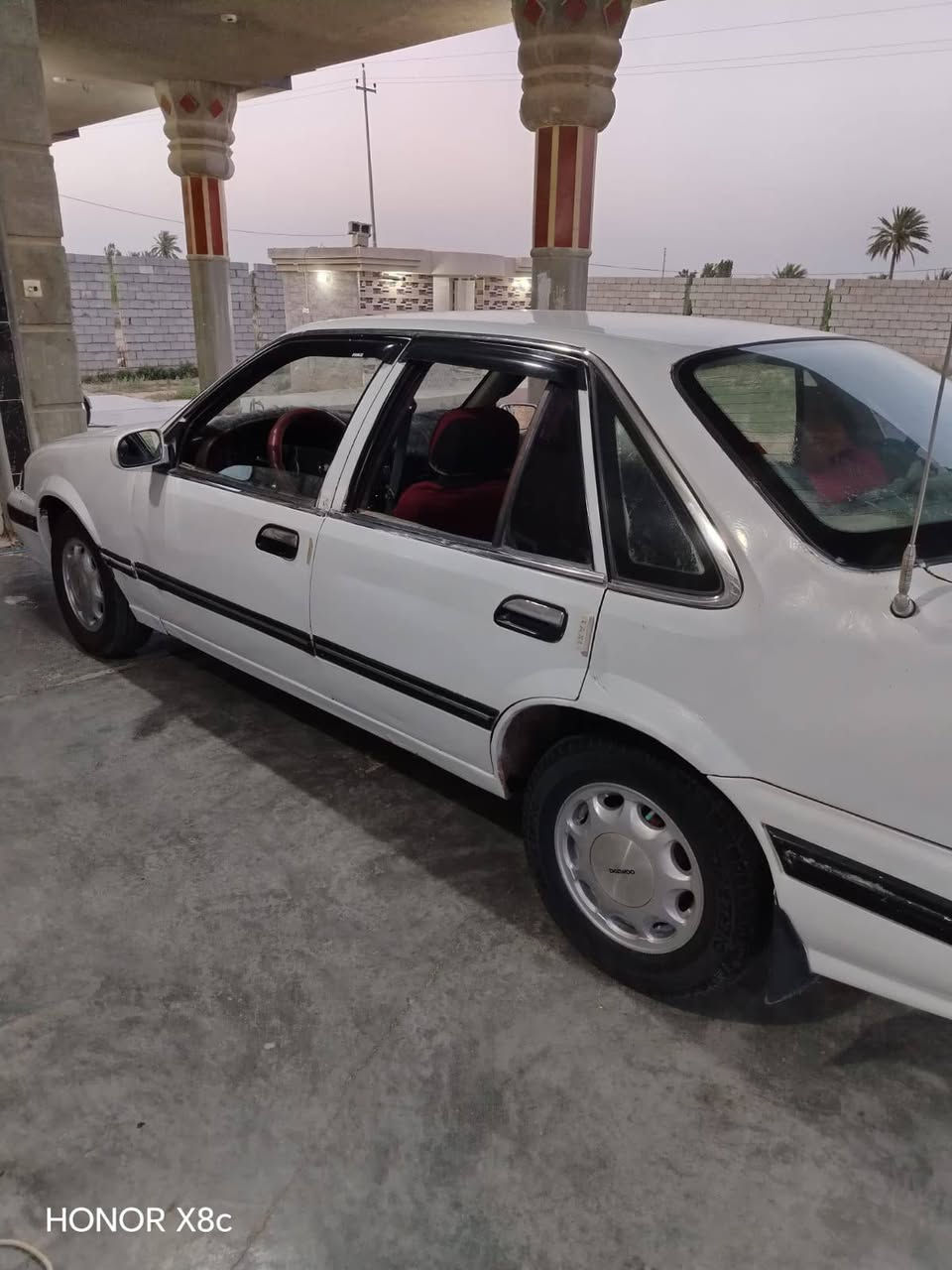 السلام عليكم ورحمة الله وبركاته 
دايو برنس موديل 1995رقم بغداد انكليزي محرك مبدل حاويه سياره بلاديه فقط بس الكير ضعيف نمره البك مرات تجي ومرات متجي السعر 28وبيها مجال مكان سياره بغداد تاجي هور الباشا ***********/***********
