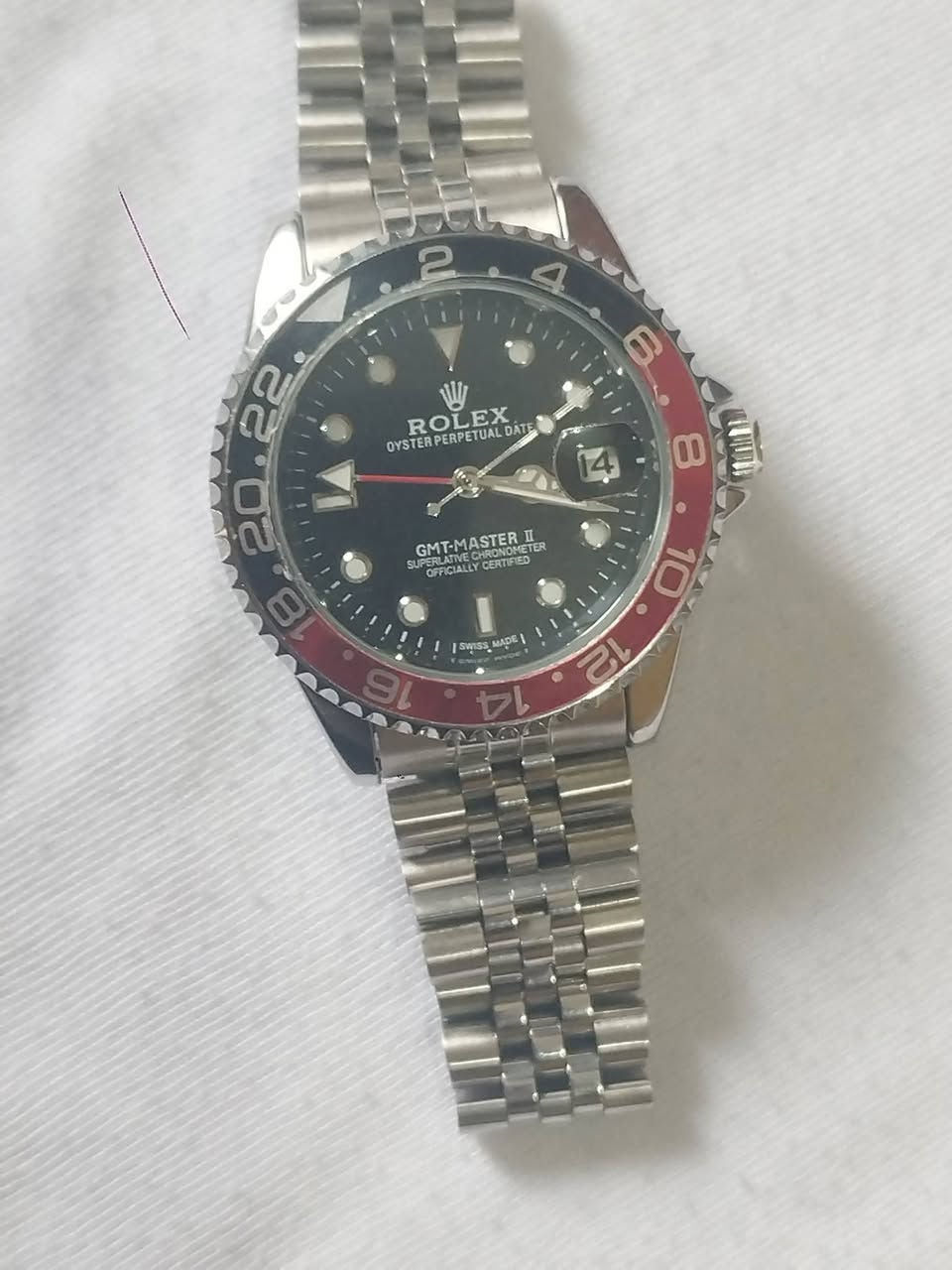Rolex ساعتين 
Automatic


**إذا كنت صاحب هذا الإعلان وتريد حذفه لأي سبب، رجاءا أرسل رسالة إلى الدعم الفني**
