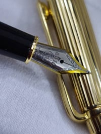 Mont blanc made in Germany  قلم مونت بلانك حبر  ذهب وفضة  ريشه ذهب عيا...