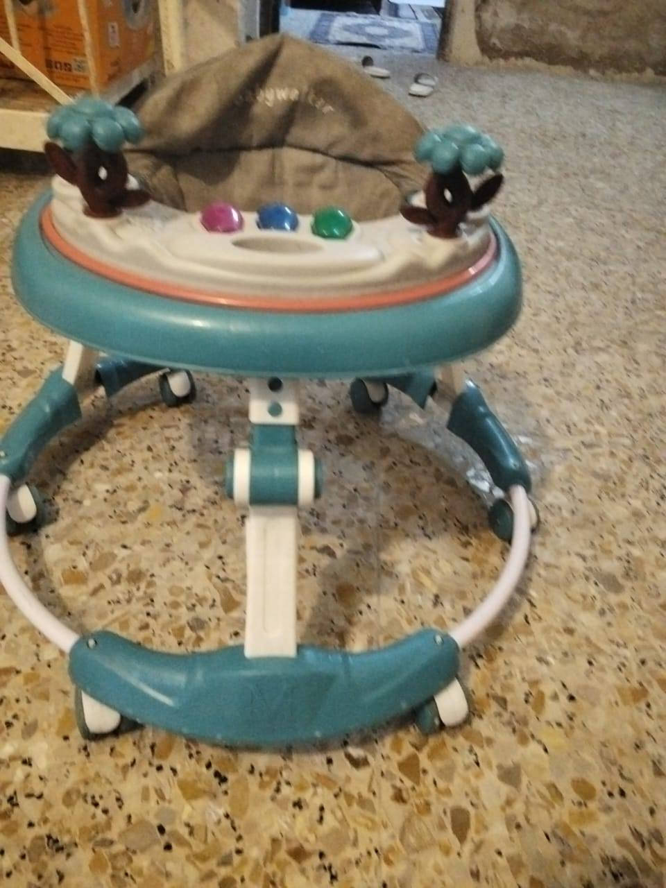 اغراض منزليه للبيع
1-الحذاء شتريته ب25 قياس 35 اريده ب15 

2- شمعات العدد4 عل فحص تشترون ب4الاف الوحده 

 3 _بايسكل طفله  لحد عمر8سنوات  ب20 

 4_ مسبحه مال طفل  ب8الاف جديد 

5 _منكسه كهربائية   جديده عل فحص ب30

6_ حجله طفل  جديده  10الاف 

7 _مبرده جديده السعر عل خاص وقابل للتفاوض 

رقم تلفون ( ***********) وتساب فقط
