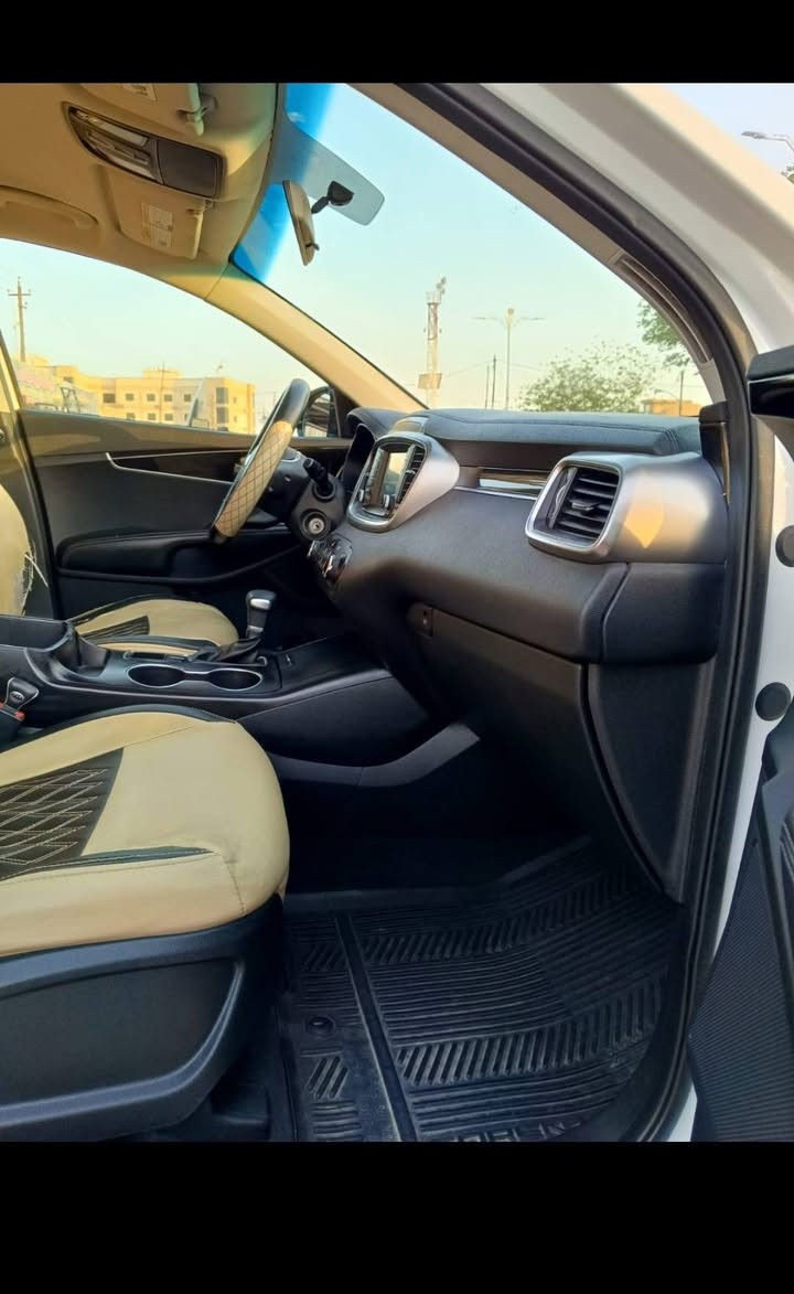 السلام عليكم سورنتو 2020 للبيع وارد امريكي ضرره موضح بل صور سياره رقم بغداد باسمي ٦ سلندر والسياره ٧ راكب للاستفسار اتصل *********** السياره بدون موصفات تحكم استيرن مكان السياره فلوجه السعر ١٧٥ وبيه مجال بسيط او مراوس حسب القناعه
