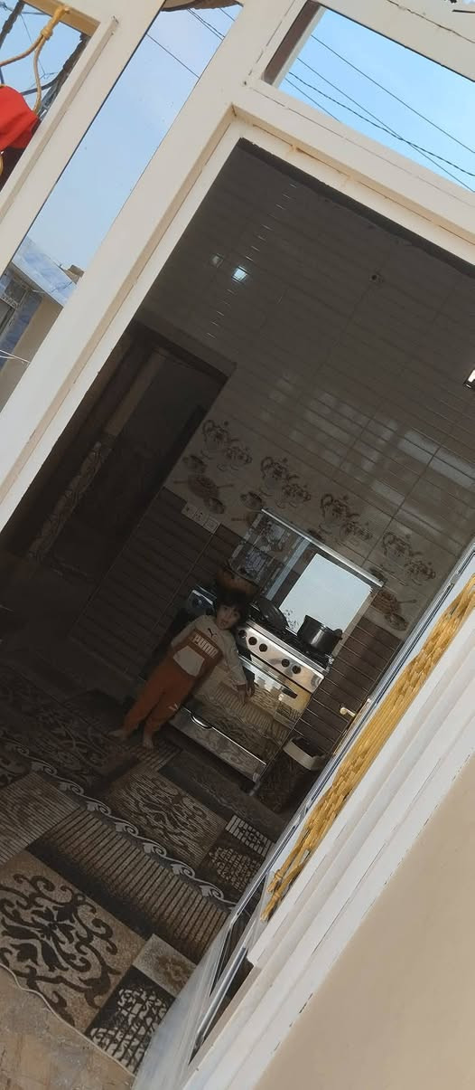 السلام عليكم دار للبيع المساحه 175 العنوان الثورة الثالثة للاستفسار الاتصال على  ***********
