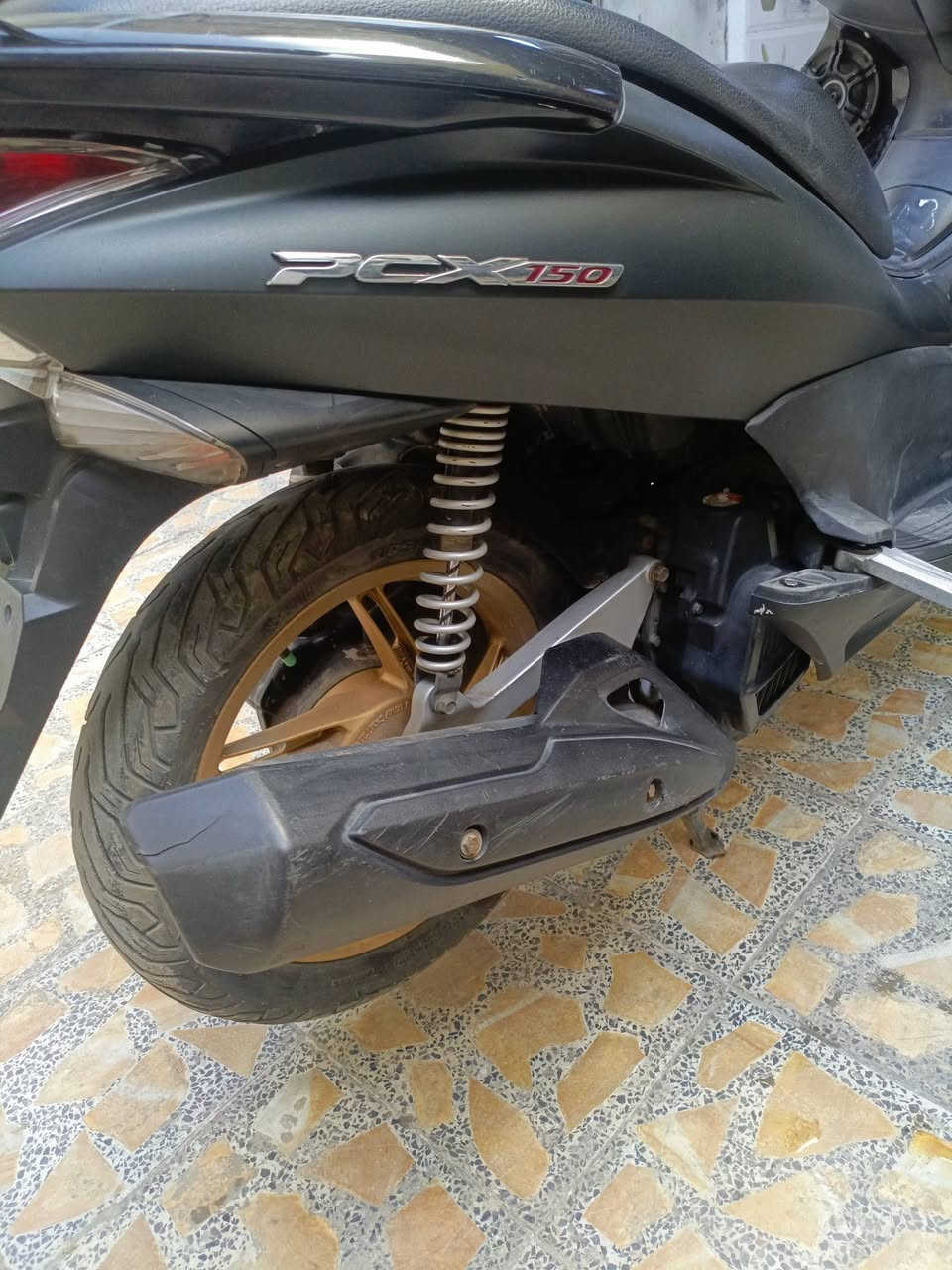 للبيع دراجه بي سي اكس جيل اول السعر 12 ورقه قفل الاستفسار على الرقم ***********
