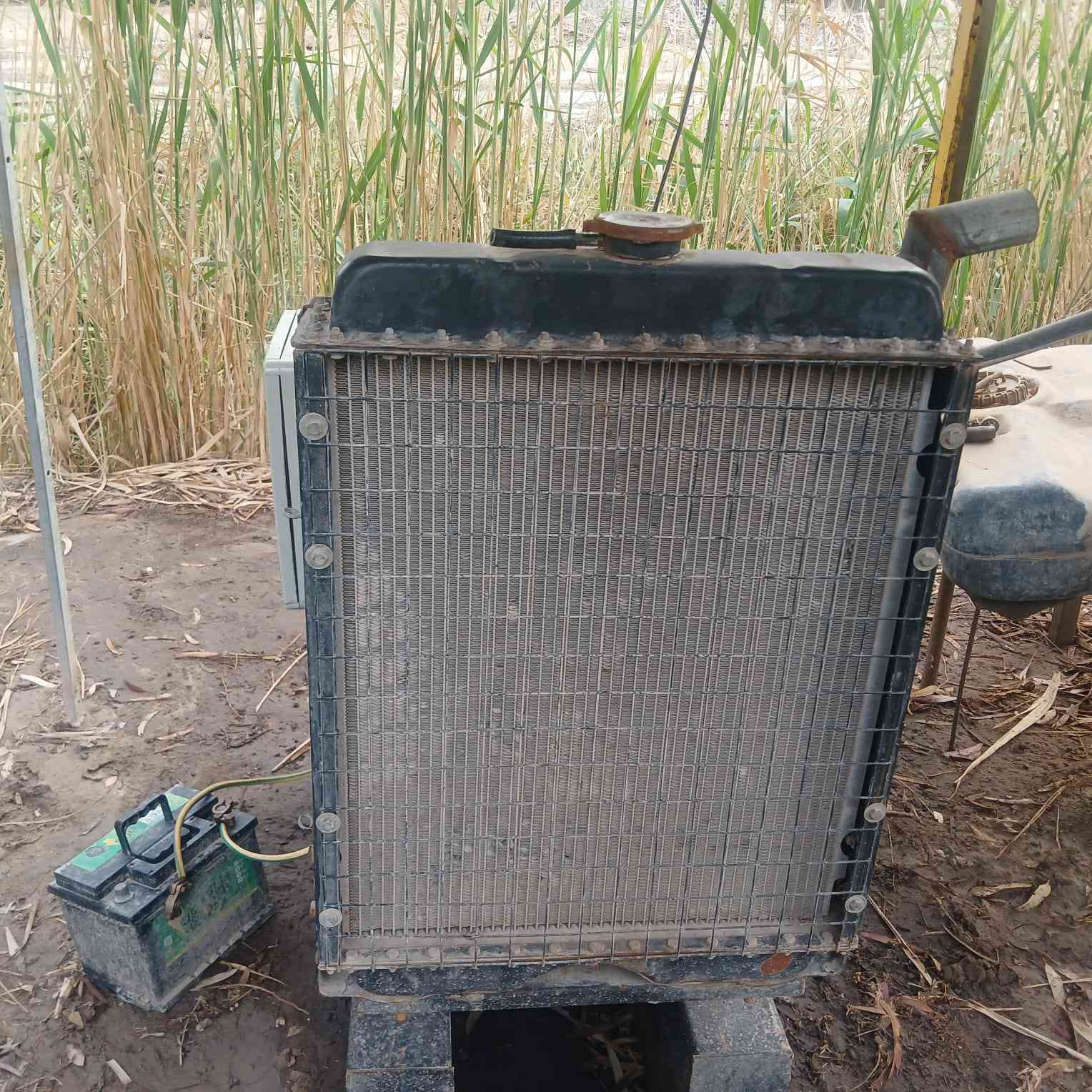 للبيع مولد ثلاثه بستم سعر 18 ورقه وبي مجال وعلى الراغبين للاتصال على الرقم التالي***********
