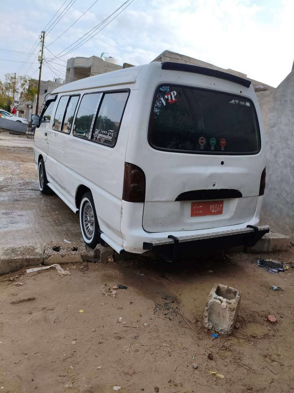 سەلامی خوا لەهەمولایە هوندا مودیل 1998 ئارم پلاستیک سلیمانی مکینە فارە دوقایش گیرو مەکینە اکسل بەشەرت چوار تایەی تازە تەقەو ڕەقە بەشەرت بۆیاخی حیزامە یەکلا کوشن  فارە لایت زینون دەرگا کارەبای بەسمەو  مەسرەفی تیانیە شوین کەلار بۆ سعر تیلکە یان نامە بنیرە ***********
