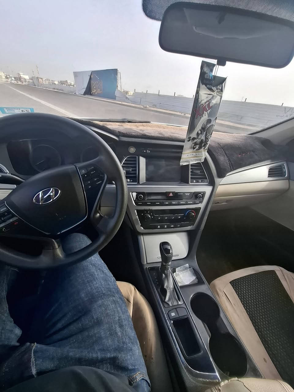 سلام عليكم سوناتا دوات البيع رقم متومه كامله شغل باجات سياره بيه كصه جنطه سياره بانزين مكان البصره سعر 58 كفاله من سرقه نتربول مستعجل البيع محتاج فلوس ضروري 
***********
