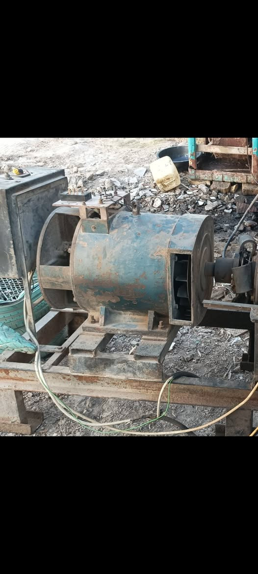 مولده افيكو 4 سلندر راس توليد 50 KV جاهزه تجفيت جديد مشتغله شهر واحد فقط سبب البيع اشتريت مولده اكبر لان عندي زياده بالحمل 
السعر 19ورقه وبيها مجال للاستفسار رقم مبايل ***********
