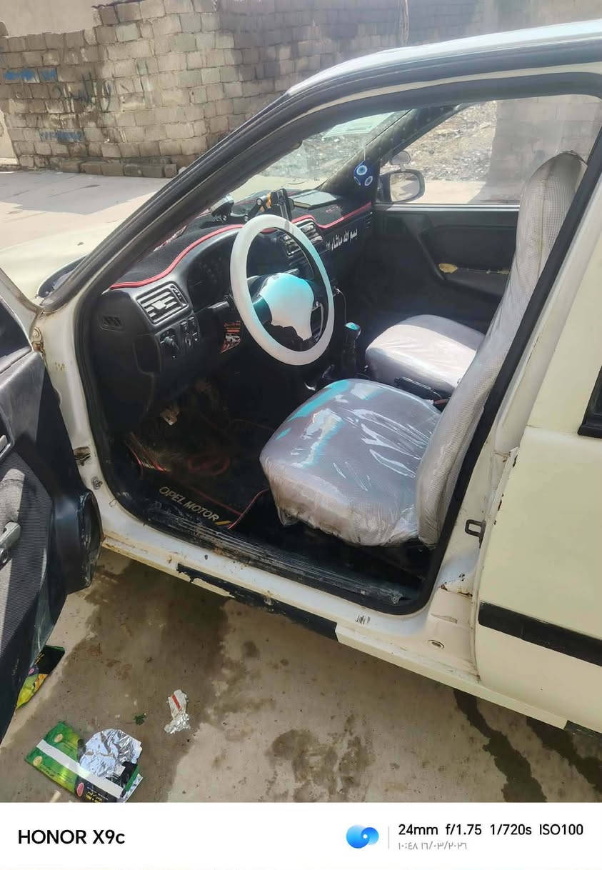 فكتره موديل 91
حجم 16 كربون بنزين 
رقم صلاح الدين مشروع وطني 
سعر 30 
***********
