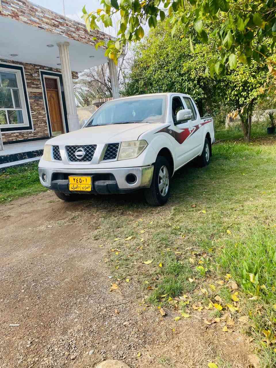 سلام عليكم 
للبيع بيكم نيفاره 
موديل 2009بيه 3قطع صبغ 
ما بيه داخل رقم وسنويه دهوك تريد وكاله تريد تحويل صدره نص عمر كير مكينه خير من الله مكان سياره واسط بل زبيديه لهاتف ***********
