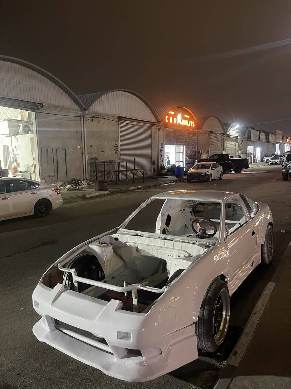 للبيع للبيع
نيسان سلفيا sx200 
رقم حله تحويل شوكت متريد 
سياره نقصه مكينه وكير 
بدي كت جديد 
سياره توه سمكرت ونصبغت كامله جيب غراضك وشد 
دشبول فايبر كلاس شغل الاردن 
كسره ستيراً عمل 
دبلات رياضي امامي خلفي 
حداده خلفيه كله اجستبل 
مشط محوري مال كوري يجي چاف 
هاند بريك 
ستيراً رياضي 
لايتات جدد 
سعر ٨٠ ورقه 

وذا بالك مكينه وياها هم موجود 

استفسار ***********
